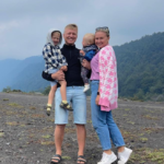 Papá y mamá de Dmitrii y Alice